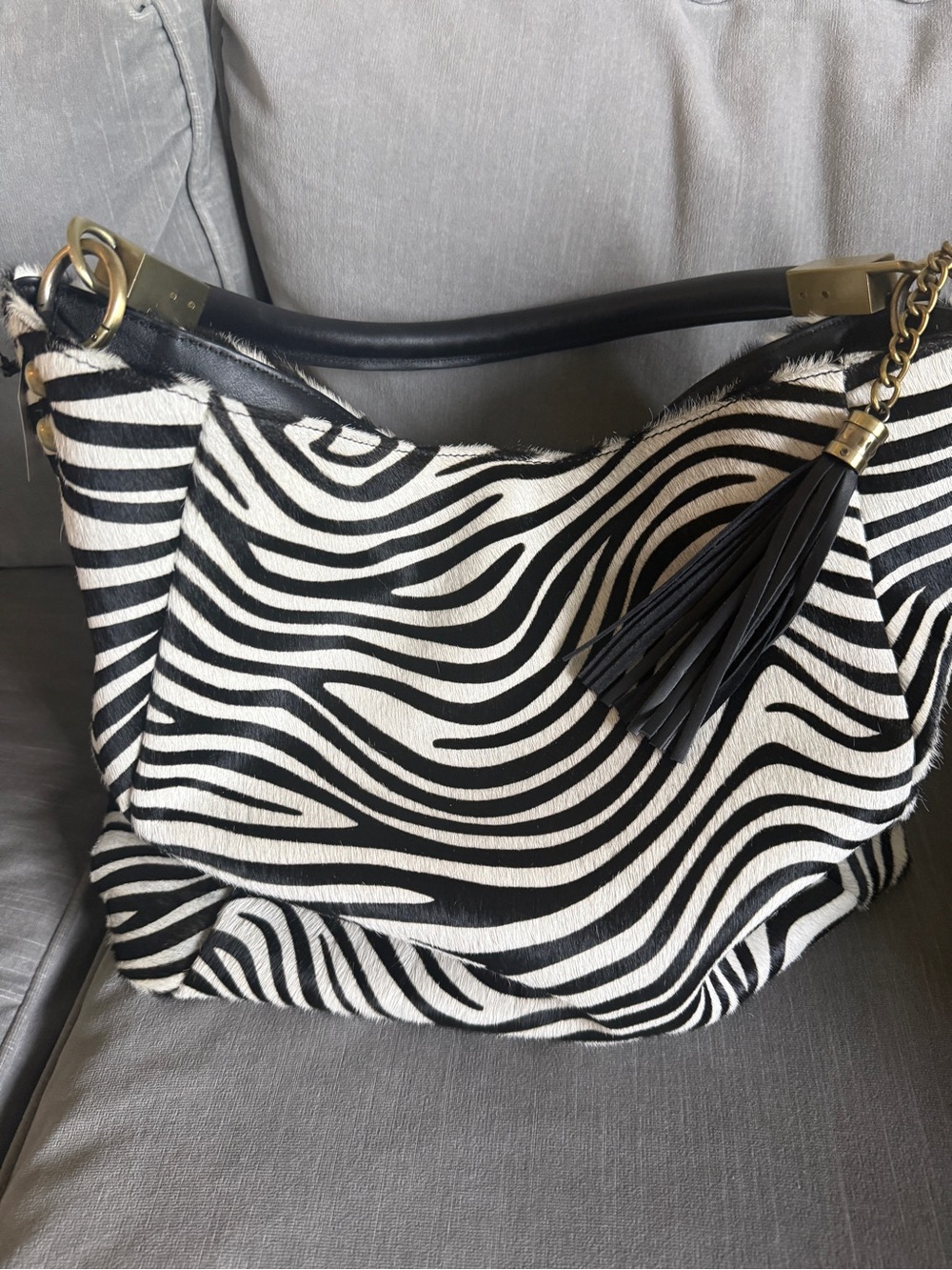 Zebra Print Hobo Bag with Black Handle chain not included - Picture 4 of 8
